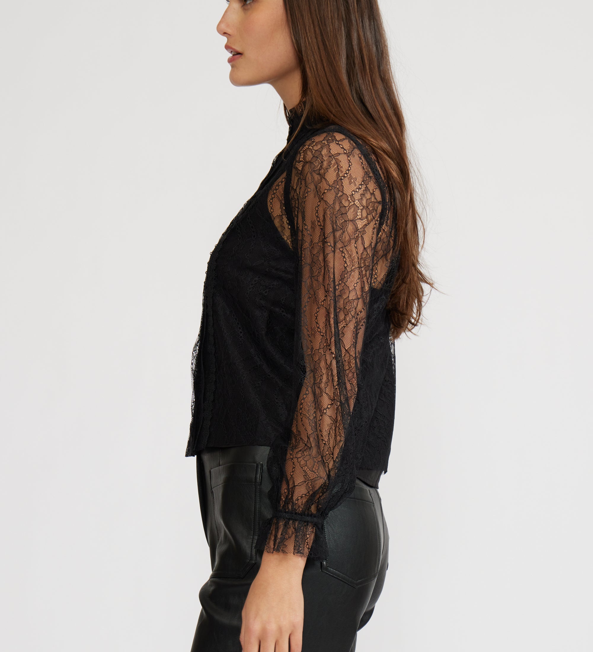 T4581 LIZETTE LS LACE TOP
