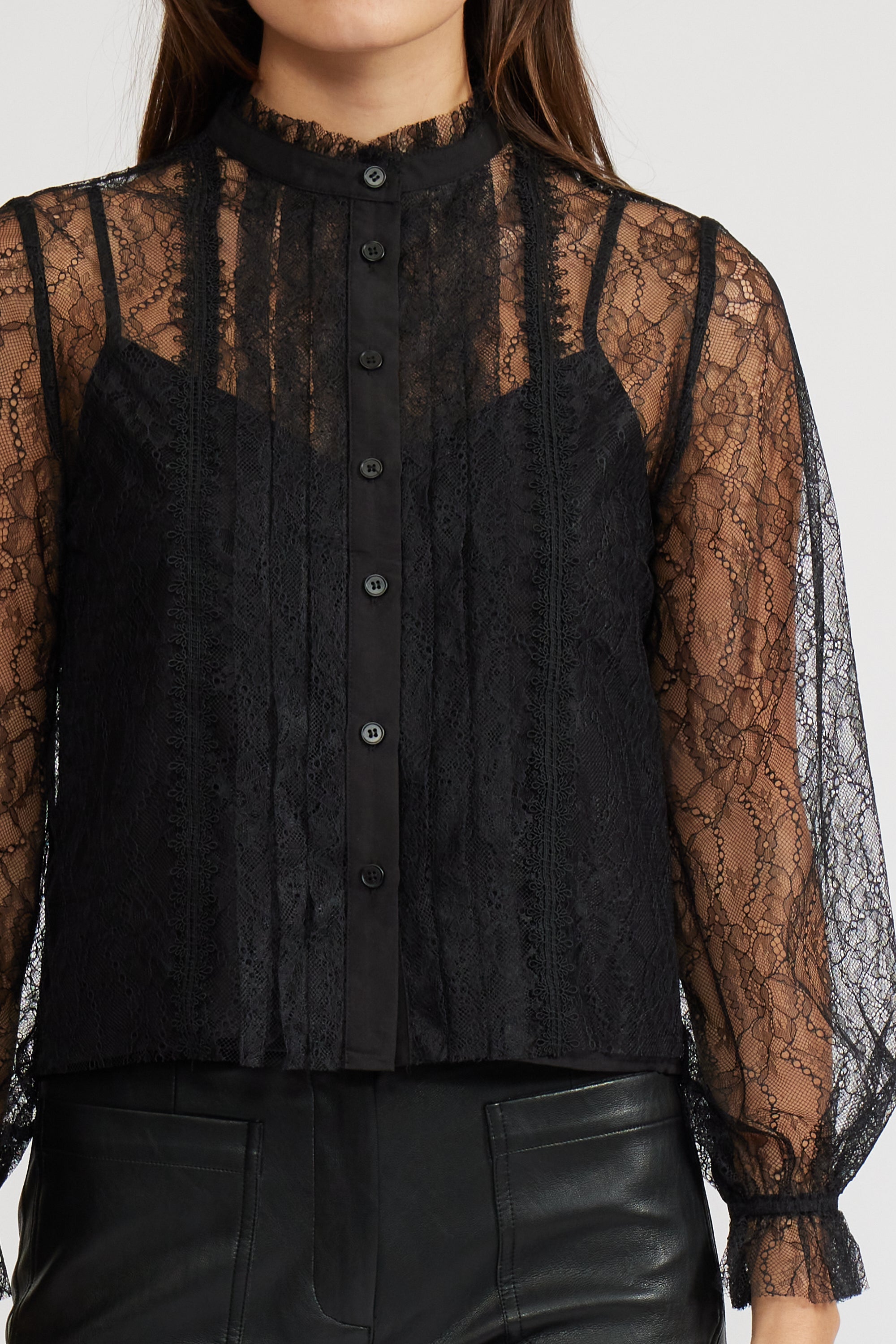 T4581 LIZETTE LS LACE TOP