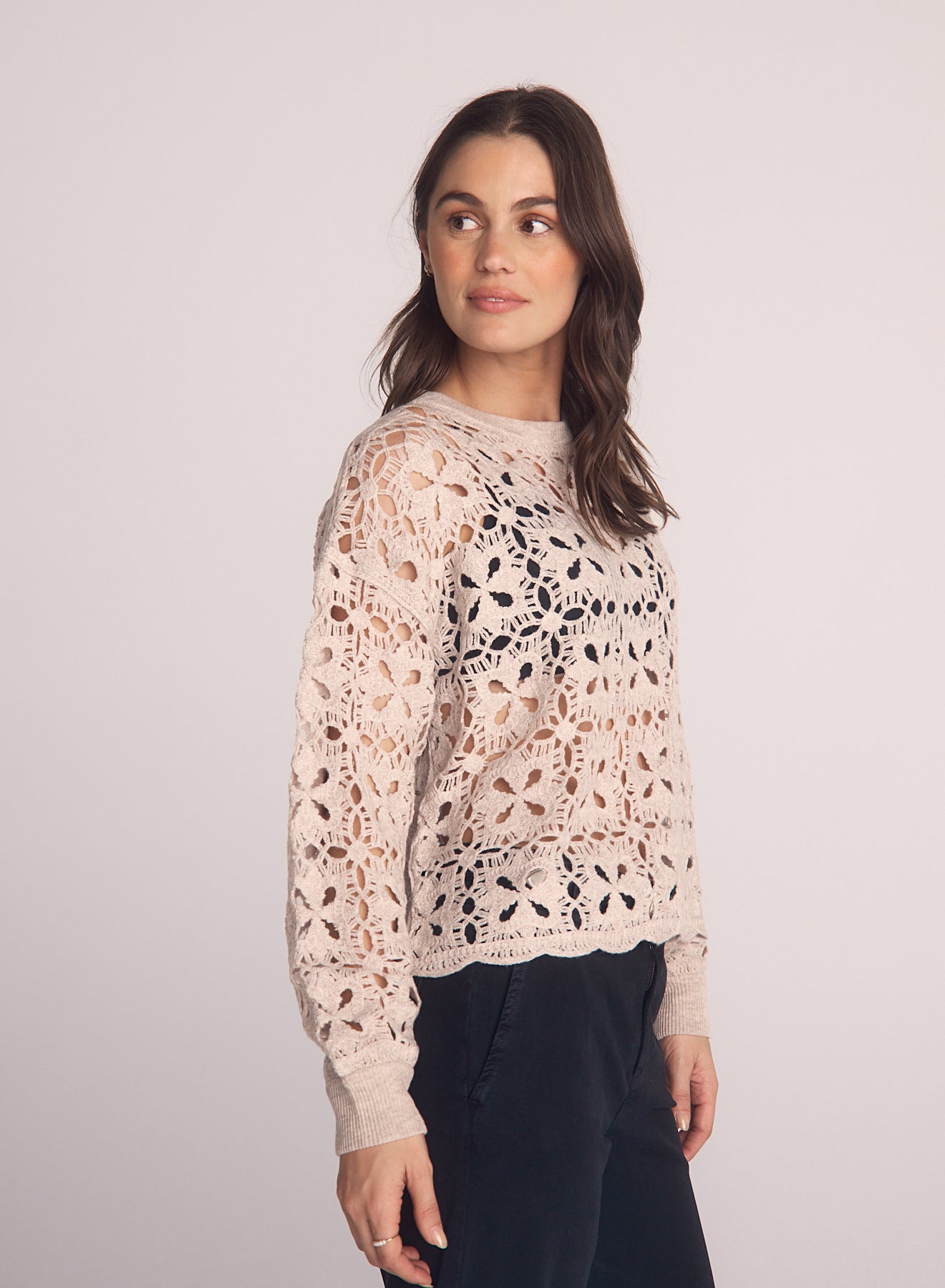 B2186-J50-304 - CROCHET CREW NECK SWEATER