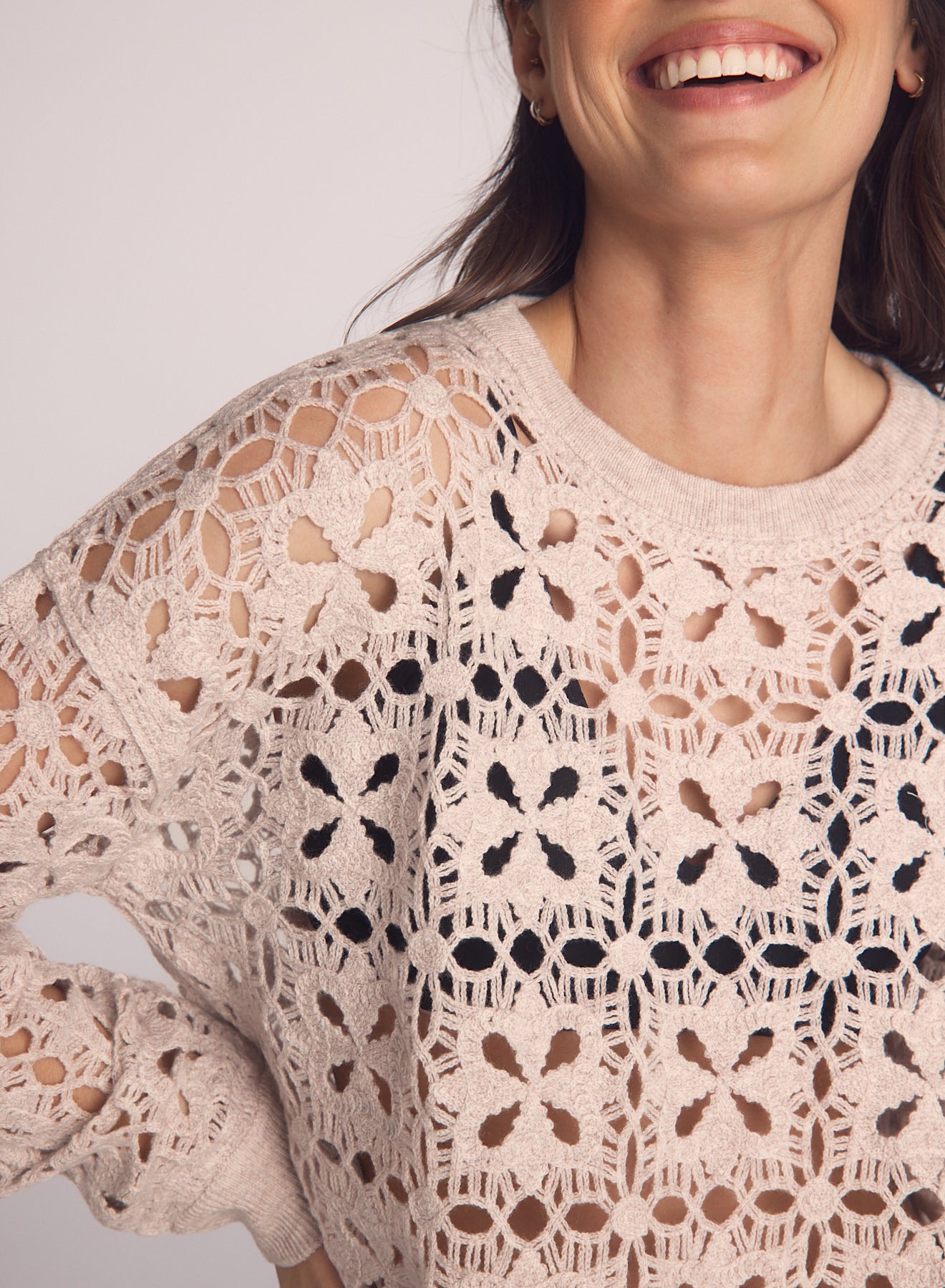 B2186-J50-304 - CROCHET CREW NECK SWEATER