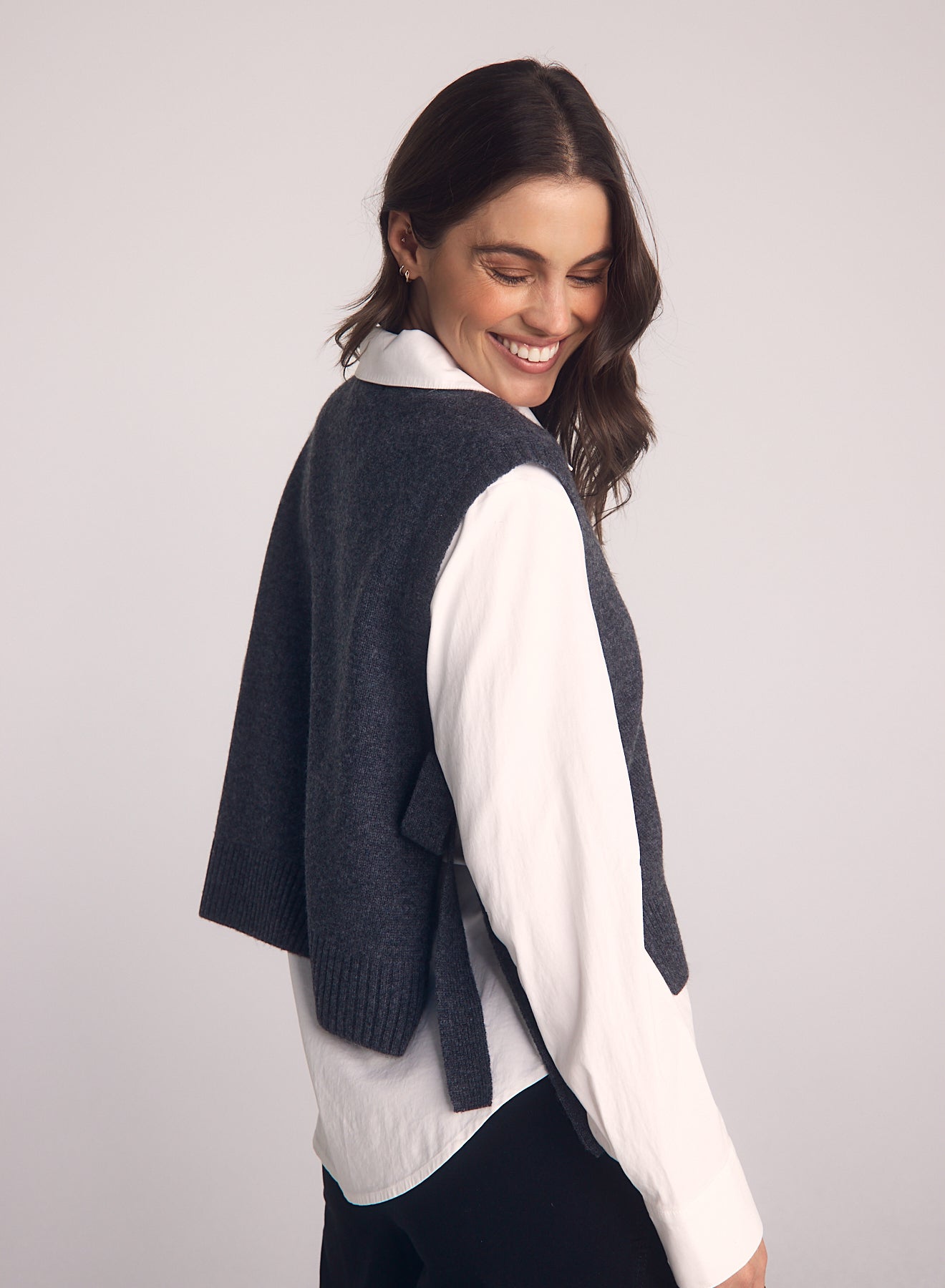 B2378-G72-304 - SIDE TIE VEST