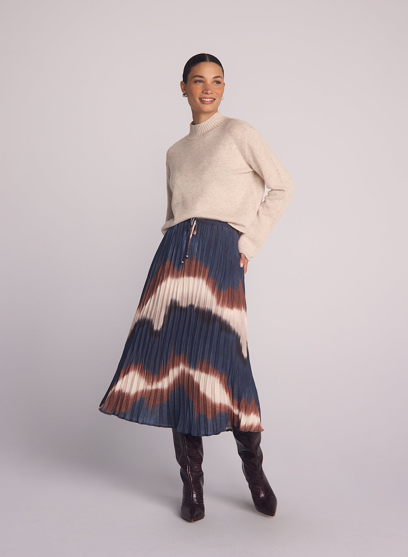B3119-J49-300 - PLEATED SKIRT WITH TIE