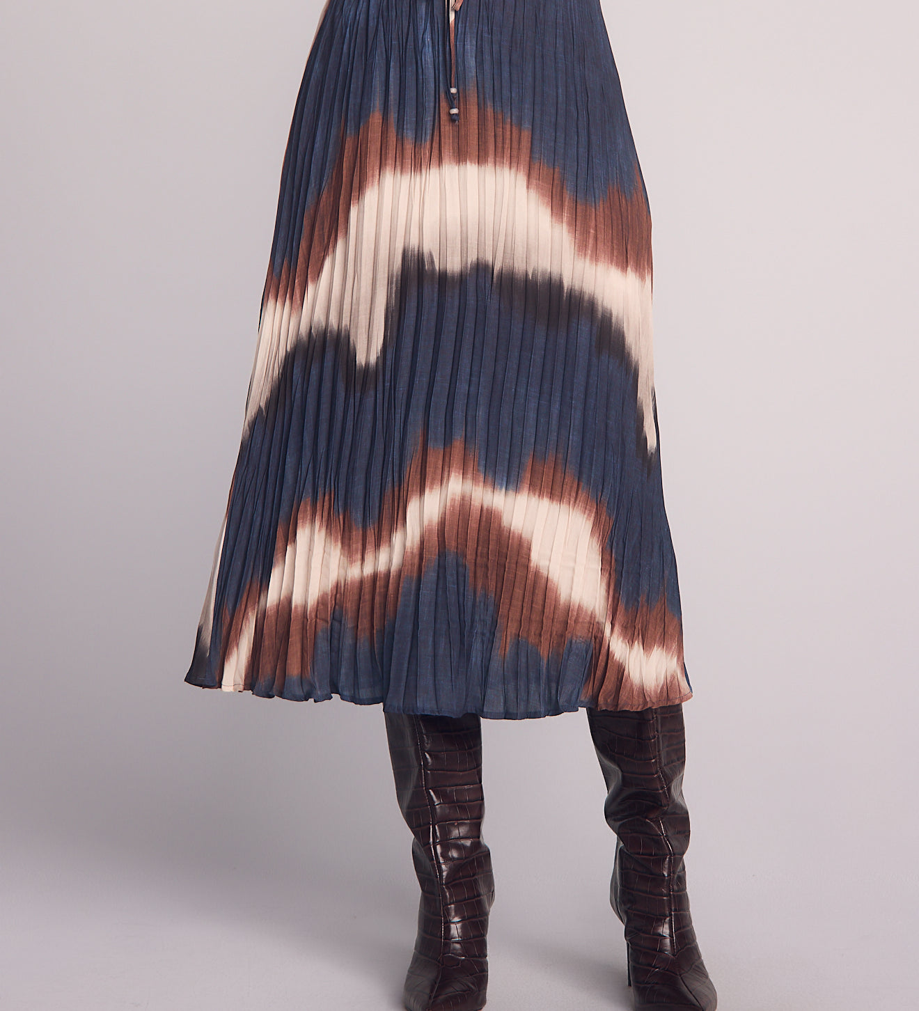 B3119-J49-300 - PLEATED SKIRT WITH TIE