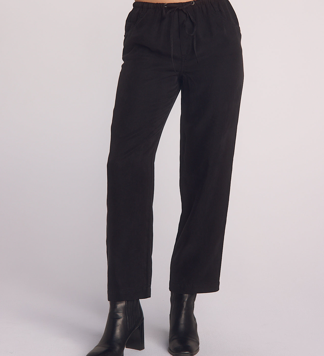 B3161-G62-302 - PULL ON TROUSER LEG