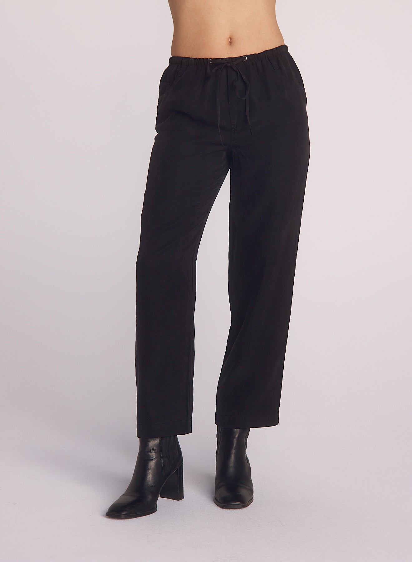 B3161-G62-302 - PULL ON TROUSER LEG