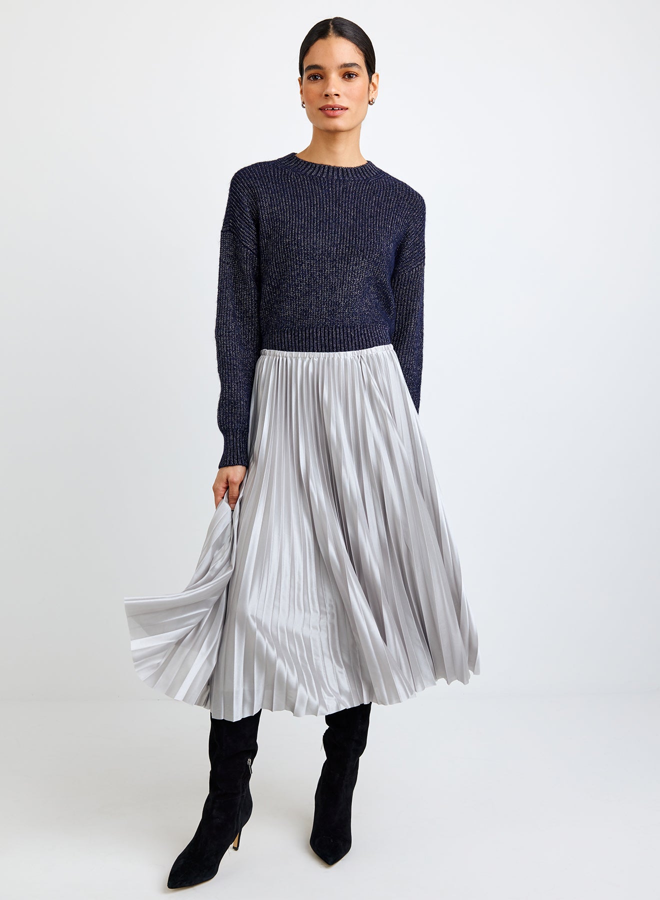 B3240-J75-300 - PLEATED SKIRT