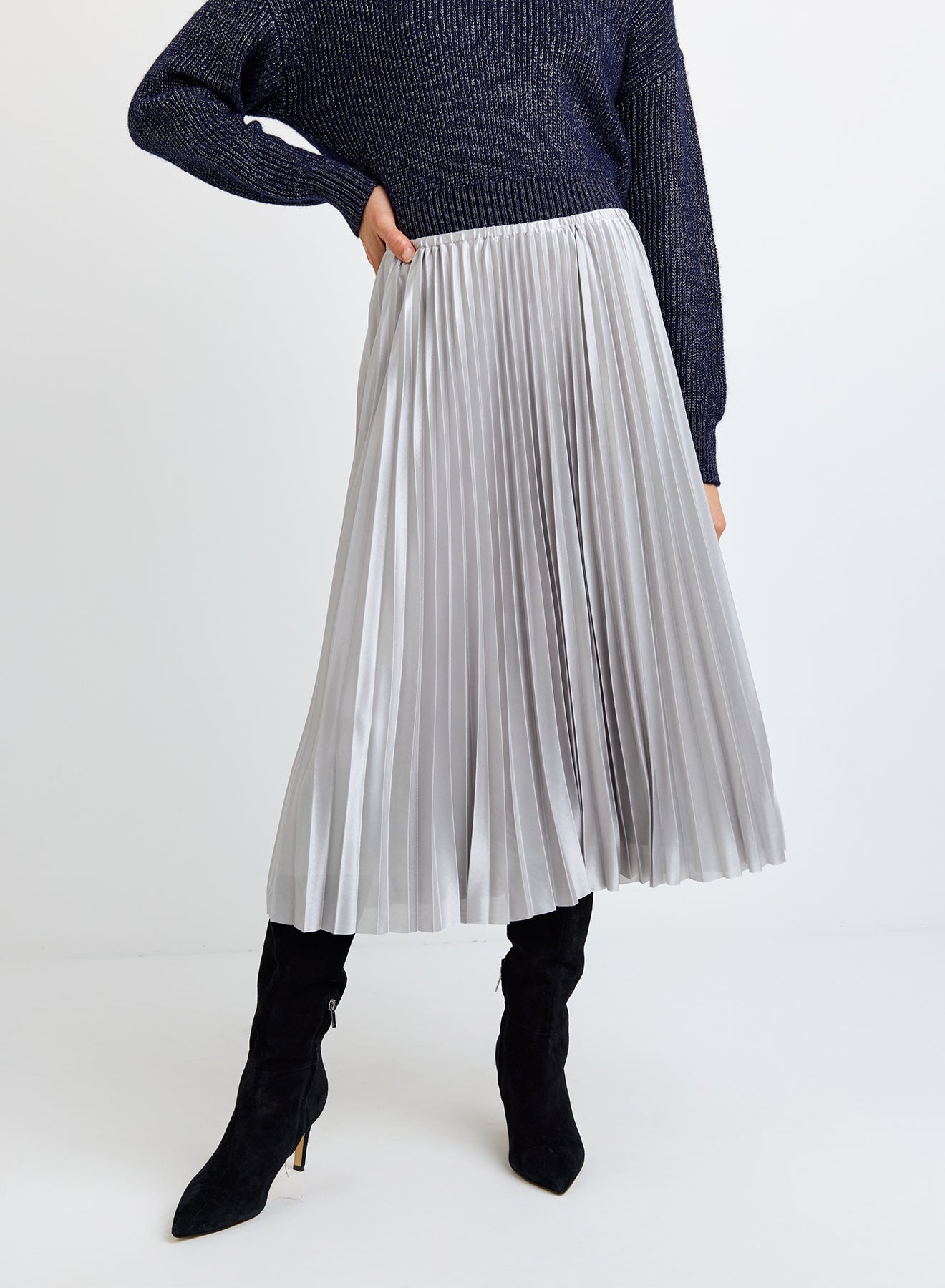 B3240-J75-300 - PLEATED SKIRT