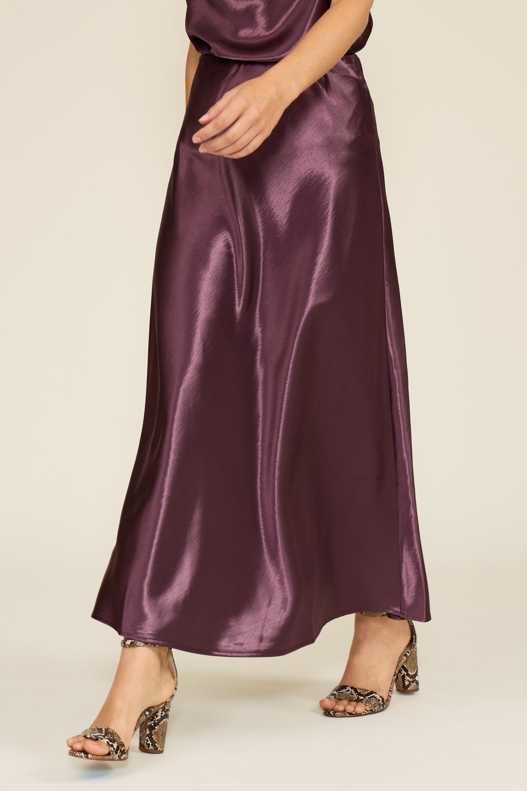 SK4447 BARBARA SATIN SKIRT