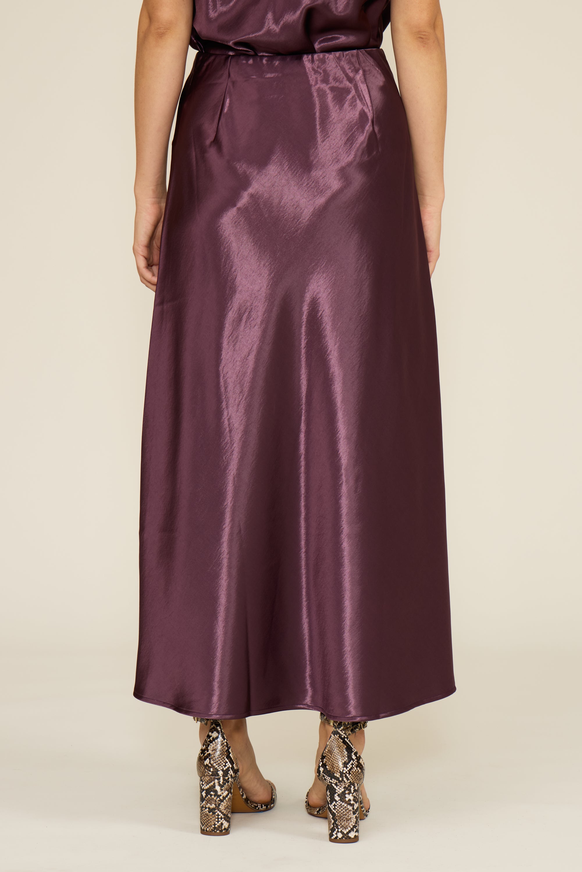 SK4447 BARBARA SATIN SKIRT