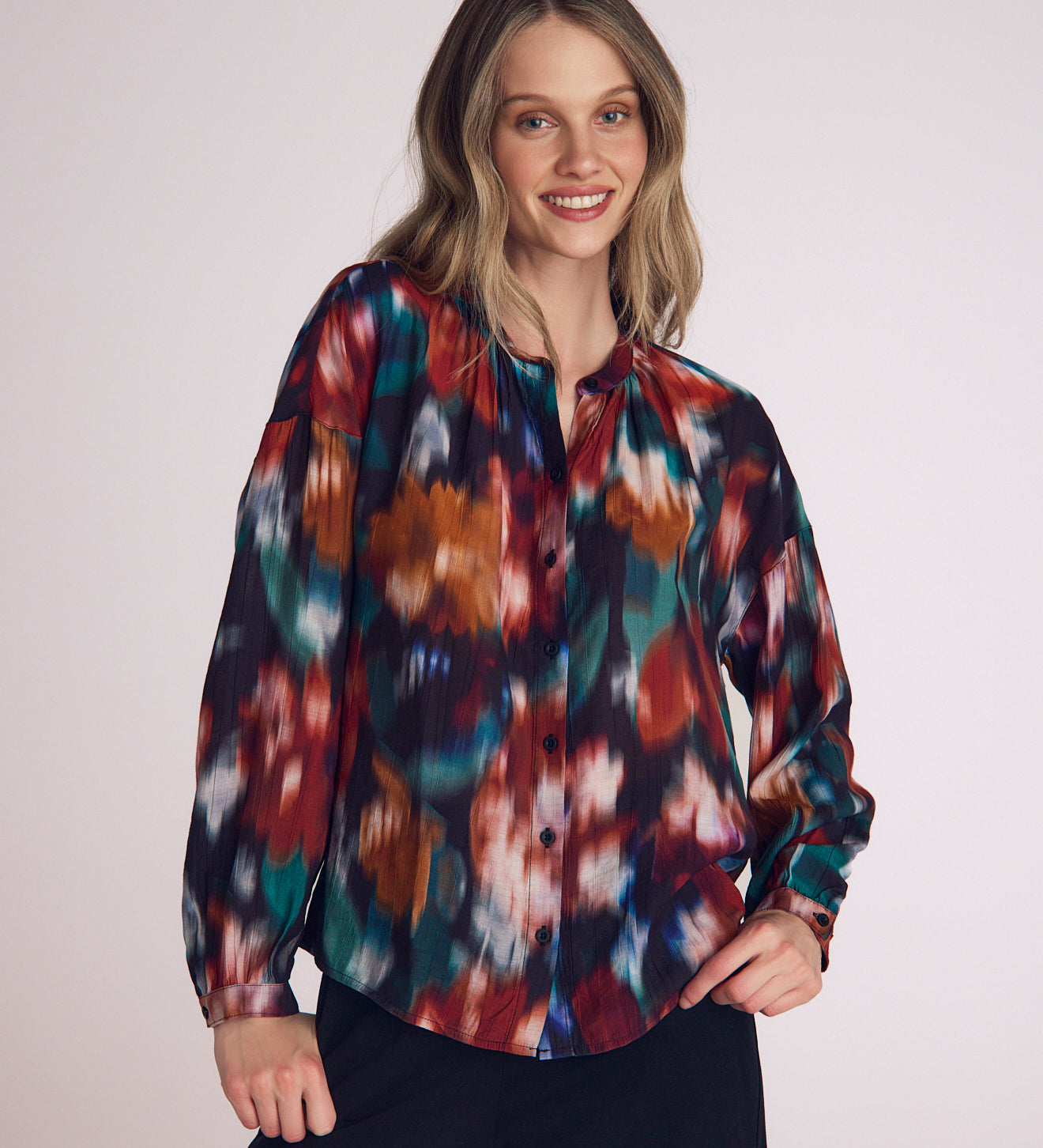 B2451-J46-304 - MANDARIN COLLAR BUTTON DOWN