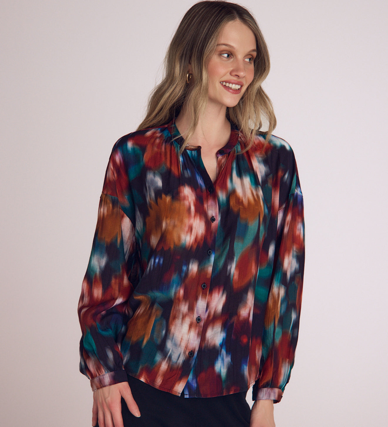 B2451-J46-304 - MANDARIN COLLAR BUTTON DOWN