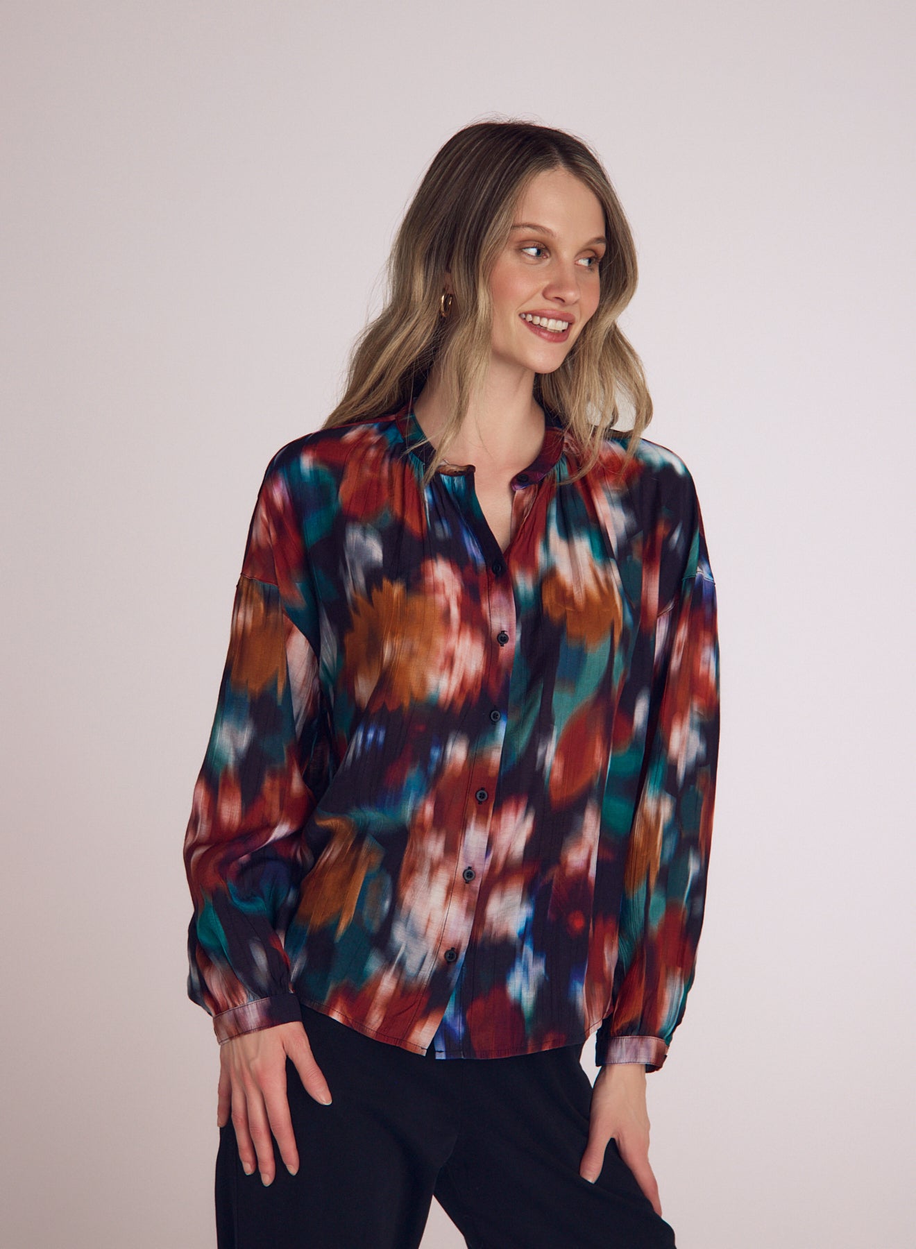 B2451-J46-304 - MANDARIN COLLAR BUTTON DOWN