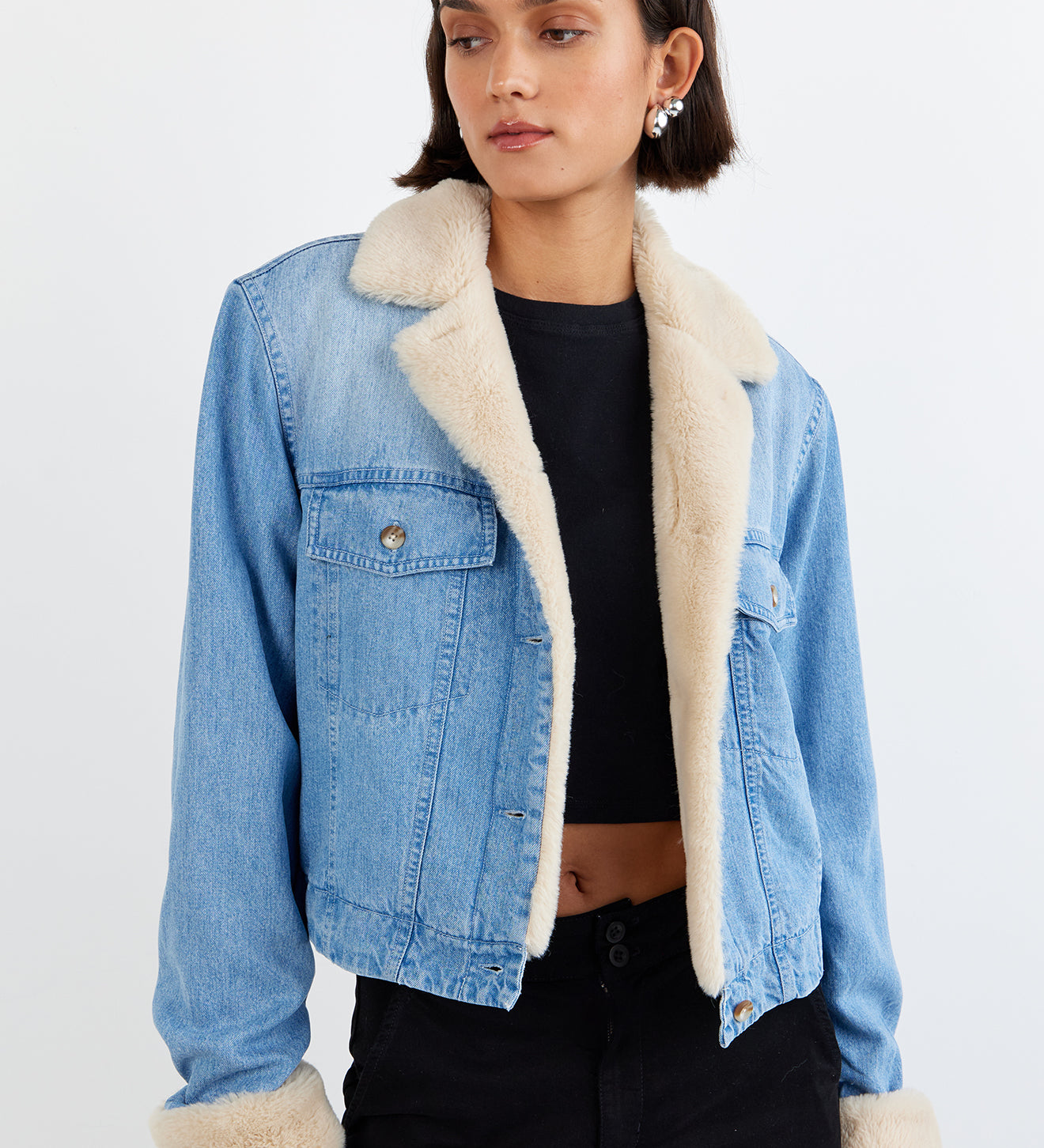 B4115-F85-626 - FUR TRIMMED DENIM JACKET