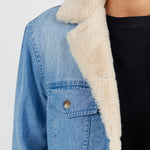 B4115-F85-626 - FUR TRIMMED DENIM JACKET