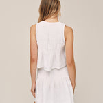 B20001-331-302 - SLEEVELESS PINTUCK TOP