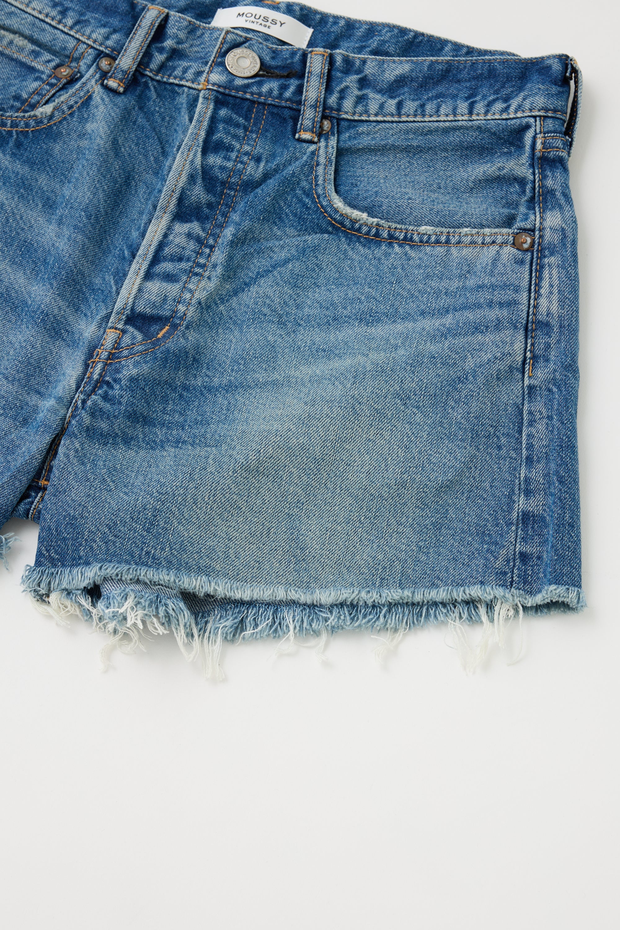 SHORTS - Natick
