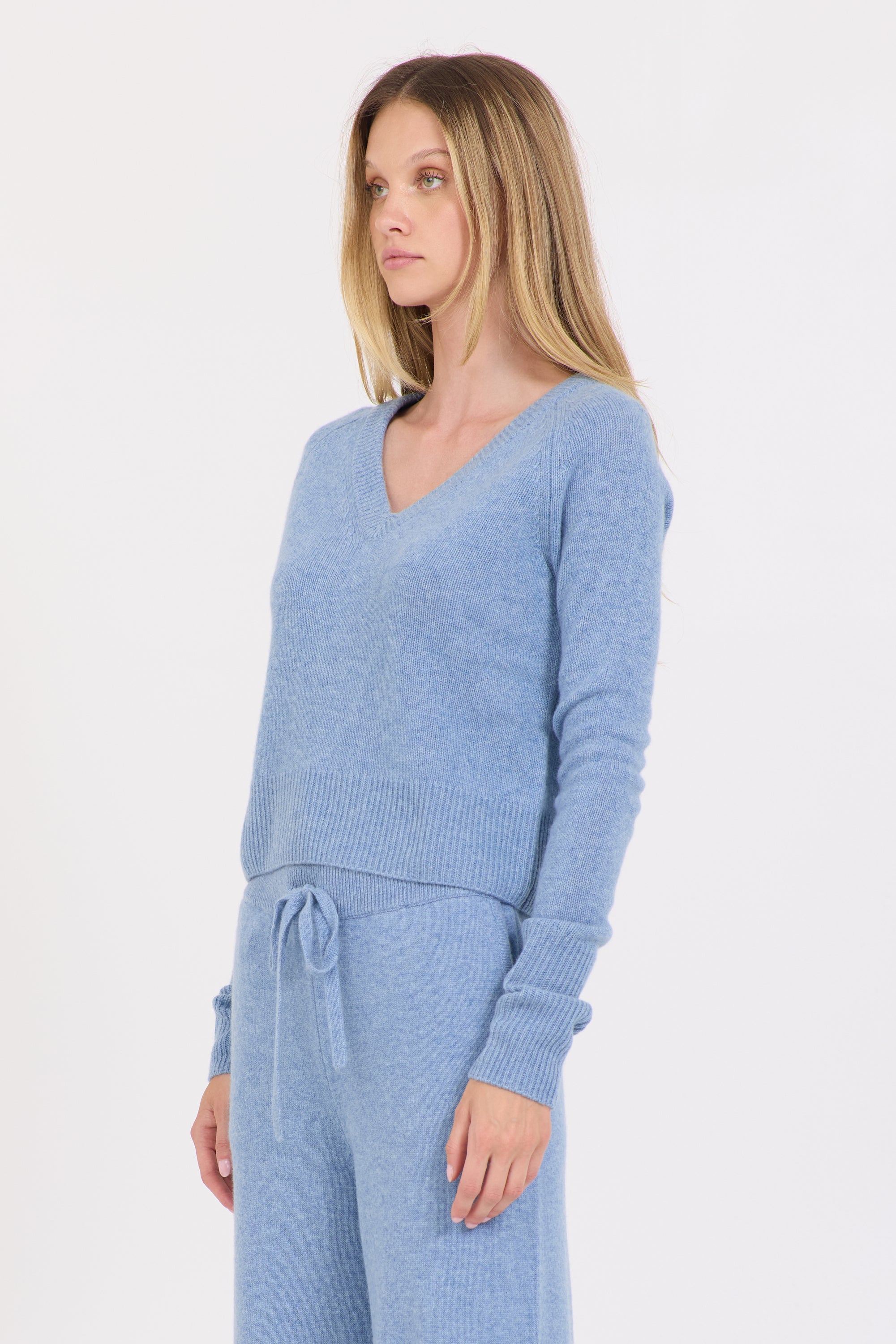Blakely Cashmere Vneck