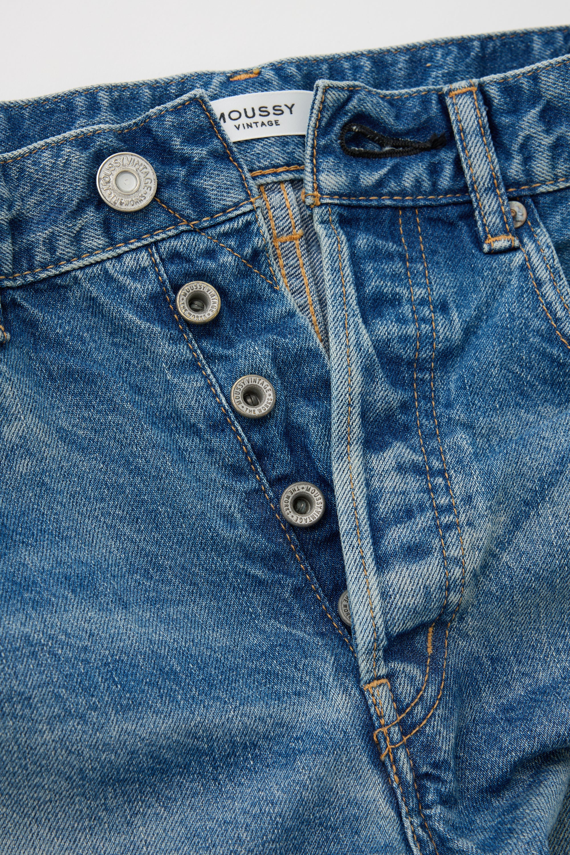SHORTS - Natick