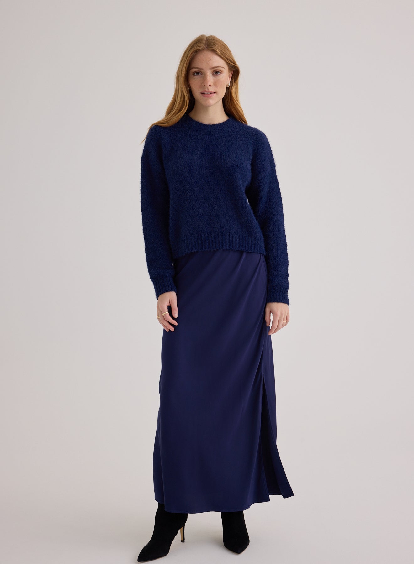 B2001-G82-300 - DROP SHOULDER SWEATER