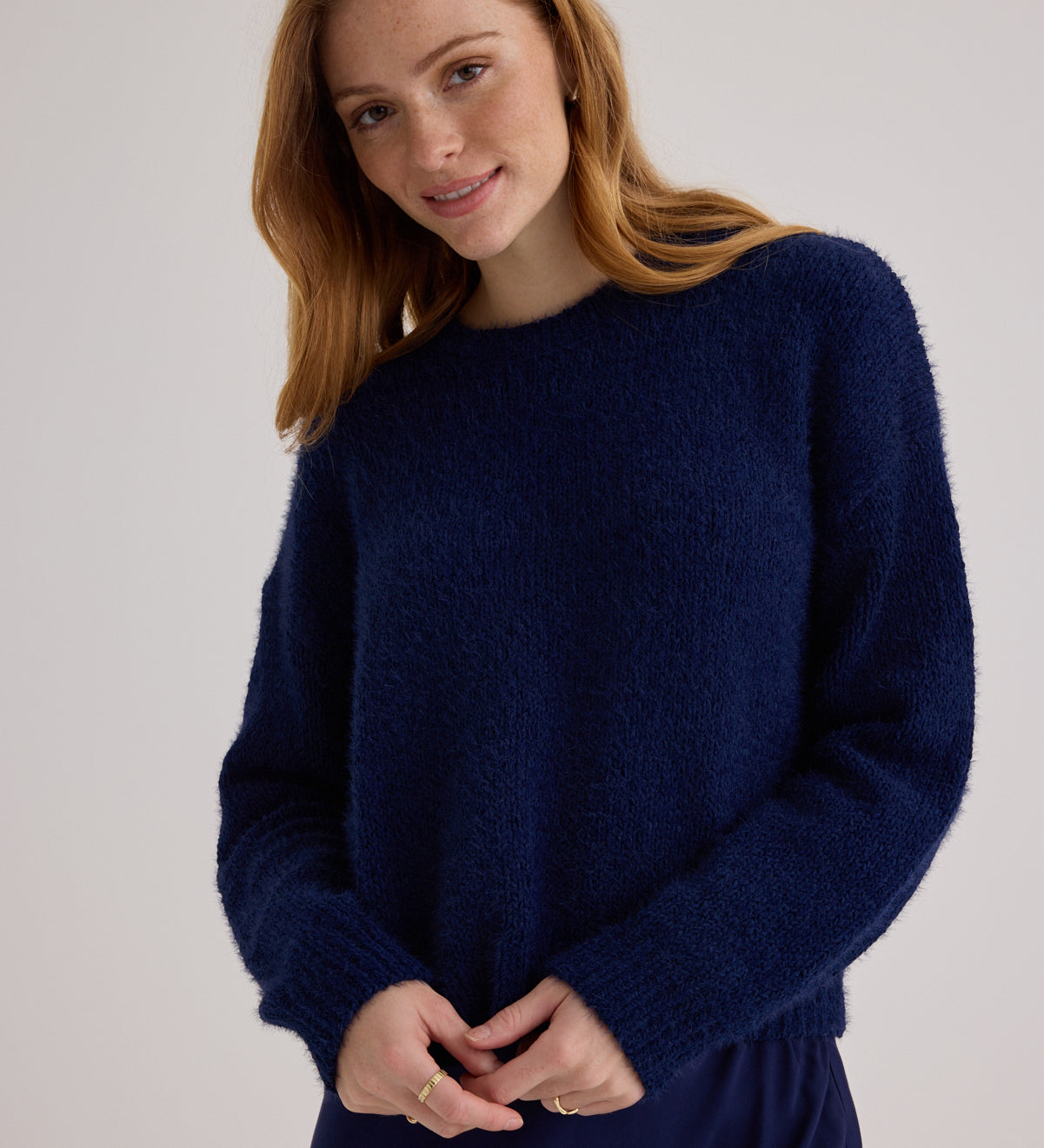B2001-G82-300 - DROP SHOULDER SWEATER