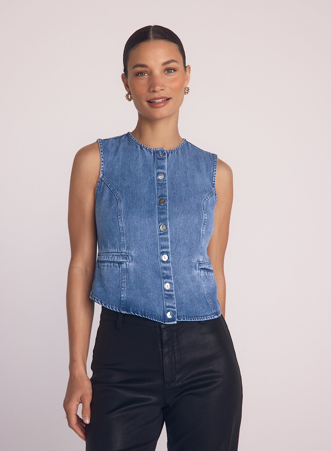B2546-H89-642 - HIGH NECK FITTED VEST