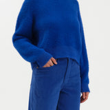 FUZZ CREWNECK EYELASH SWEATER