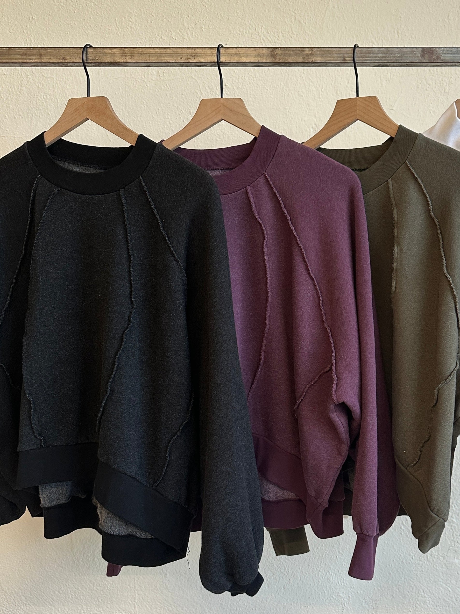 VIERRA OVERSIZE SHERPA FLEECE RAGLAN SWEATSHIRT