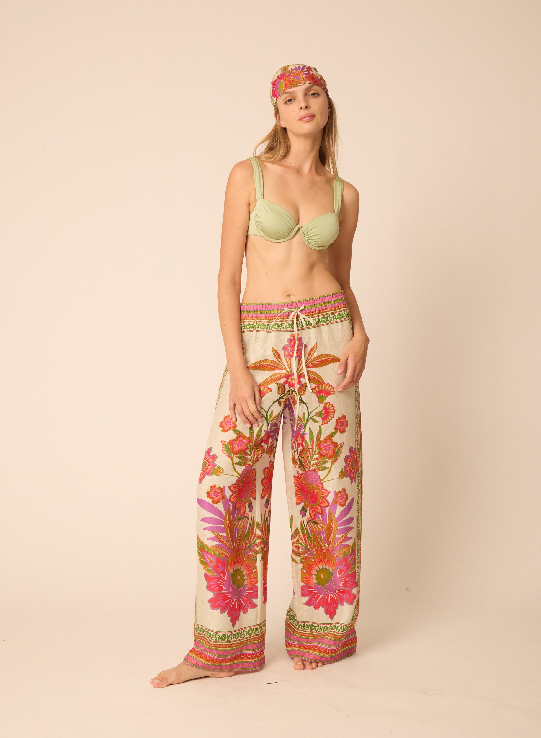 Jiya pant