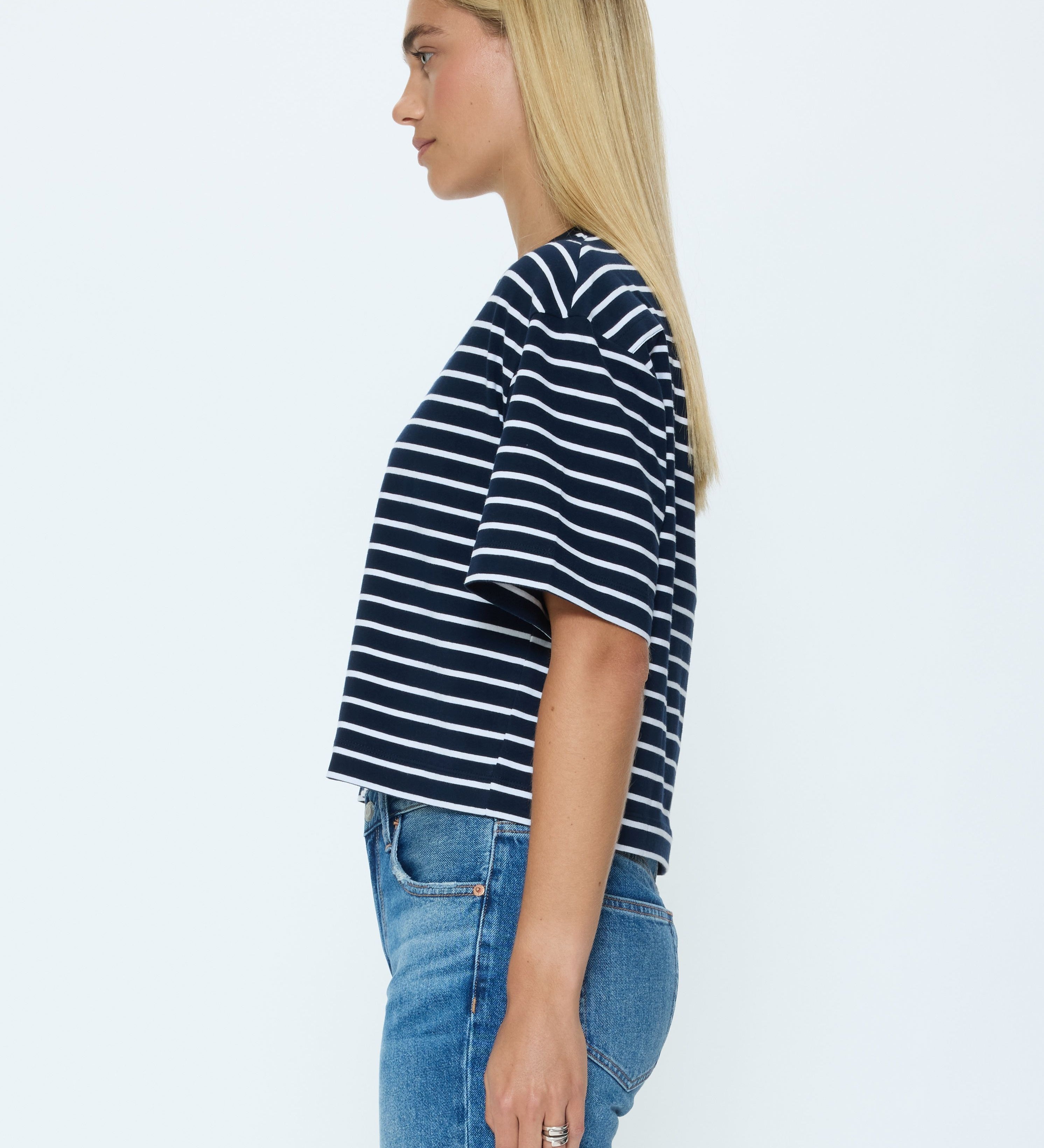 MAE CROPPED TEE