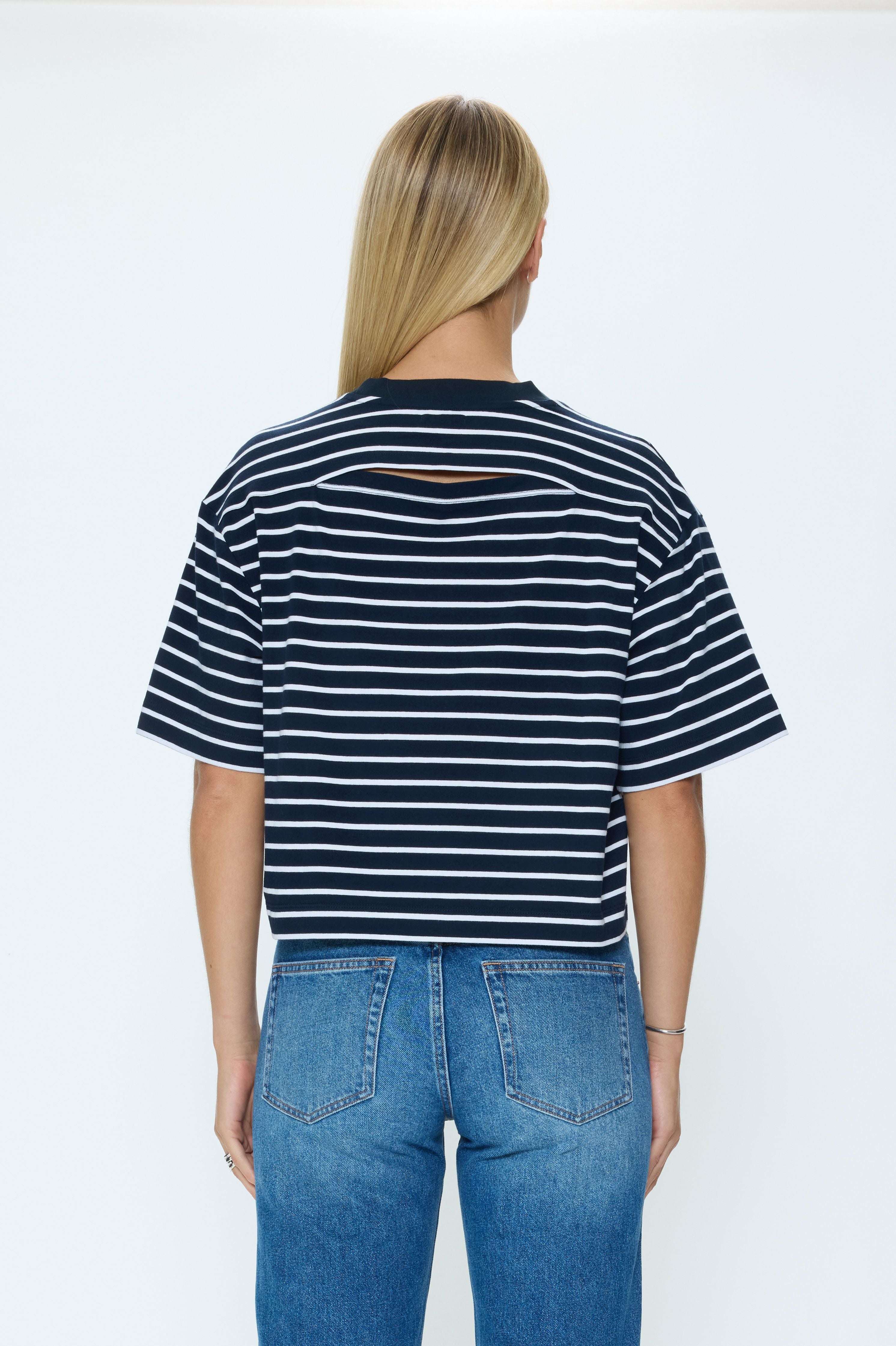 MAE CROPPED TEE
