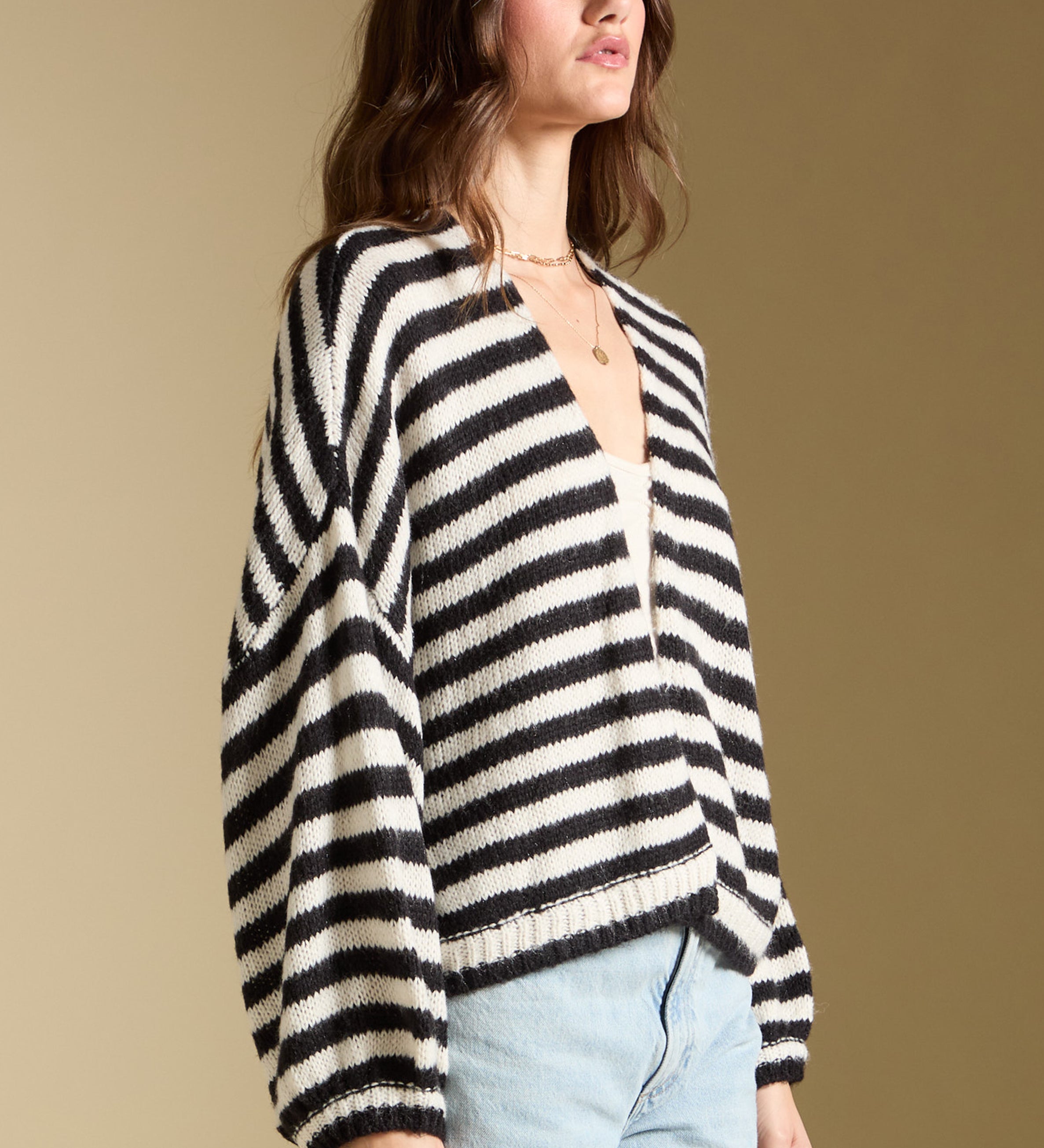 ADEN SWEATER