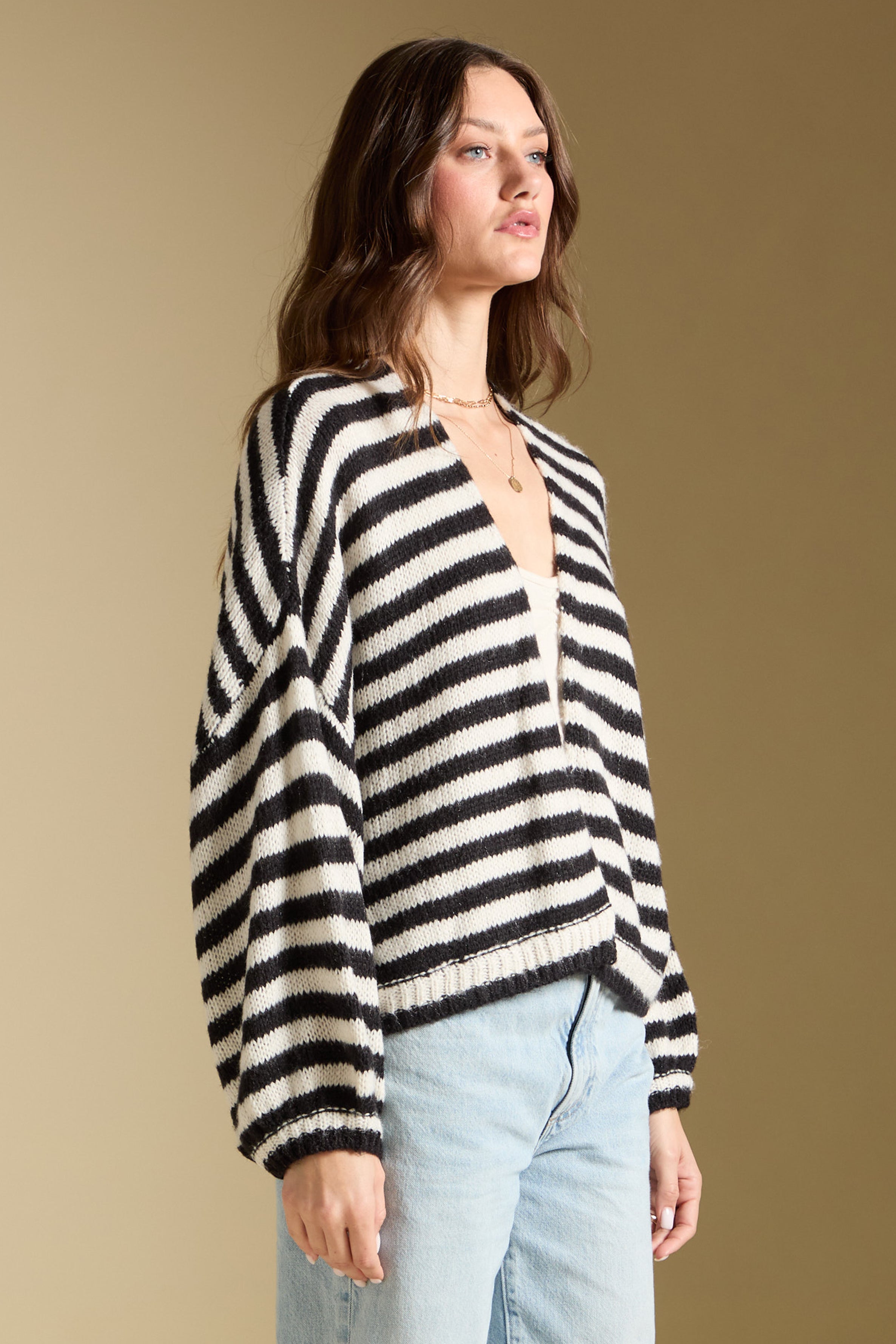 ADEN SWEATER