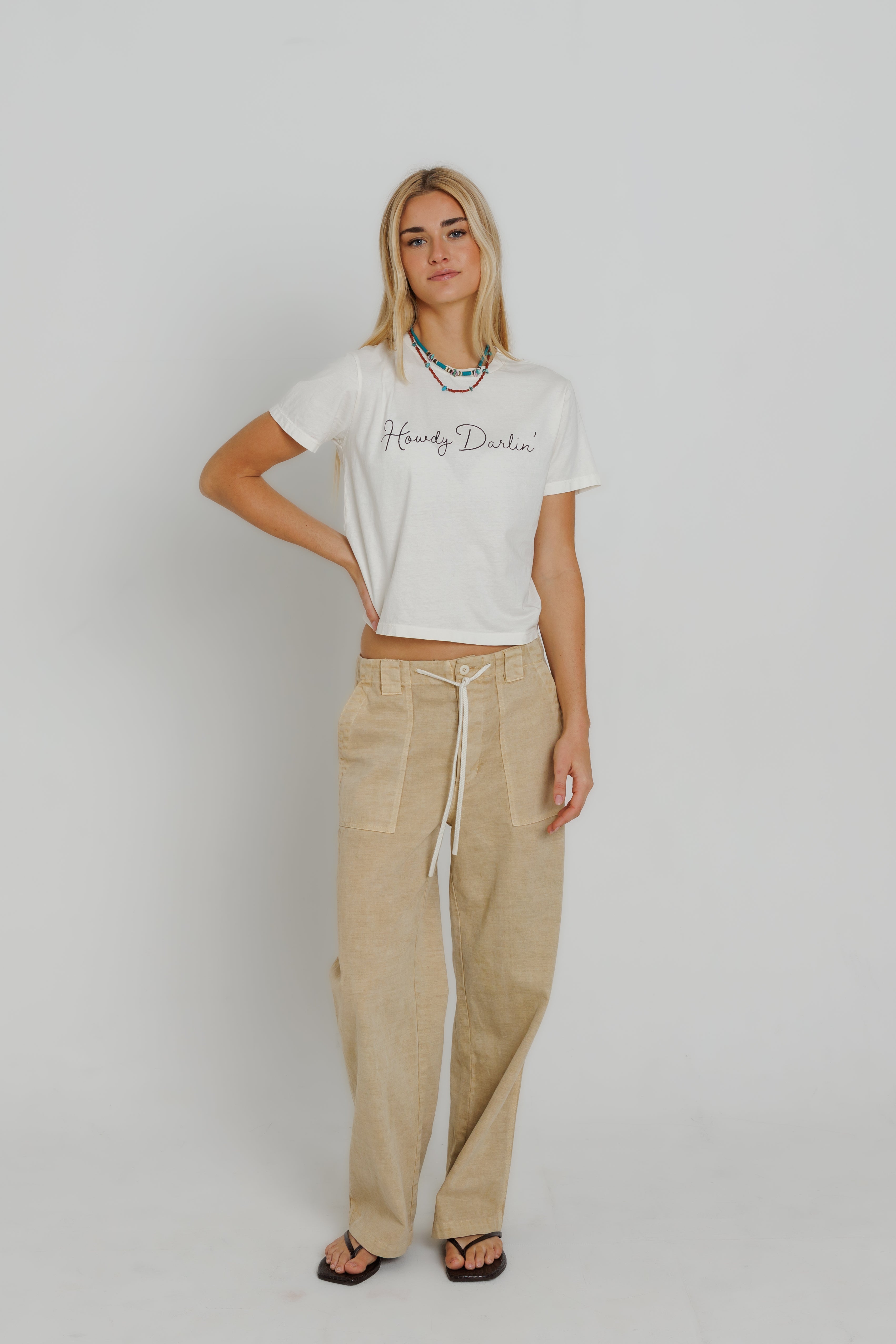 HOWDY DARLIN - EVERYDAY TEE