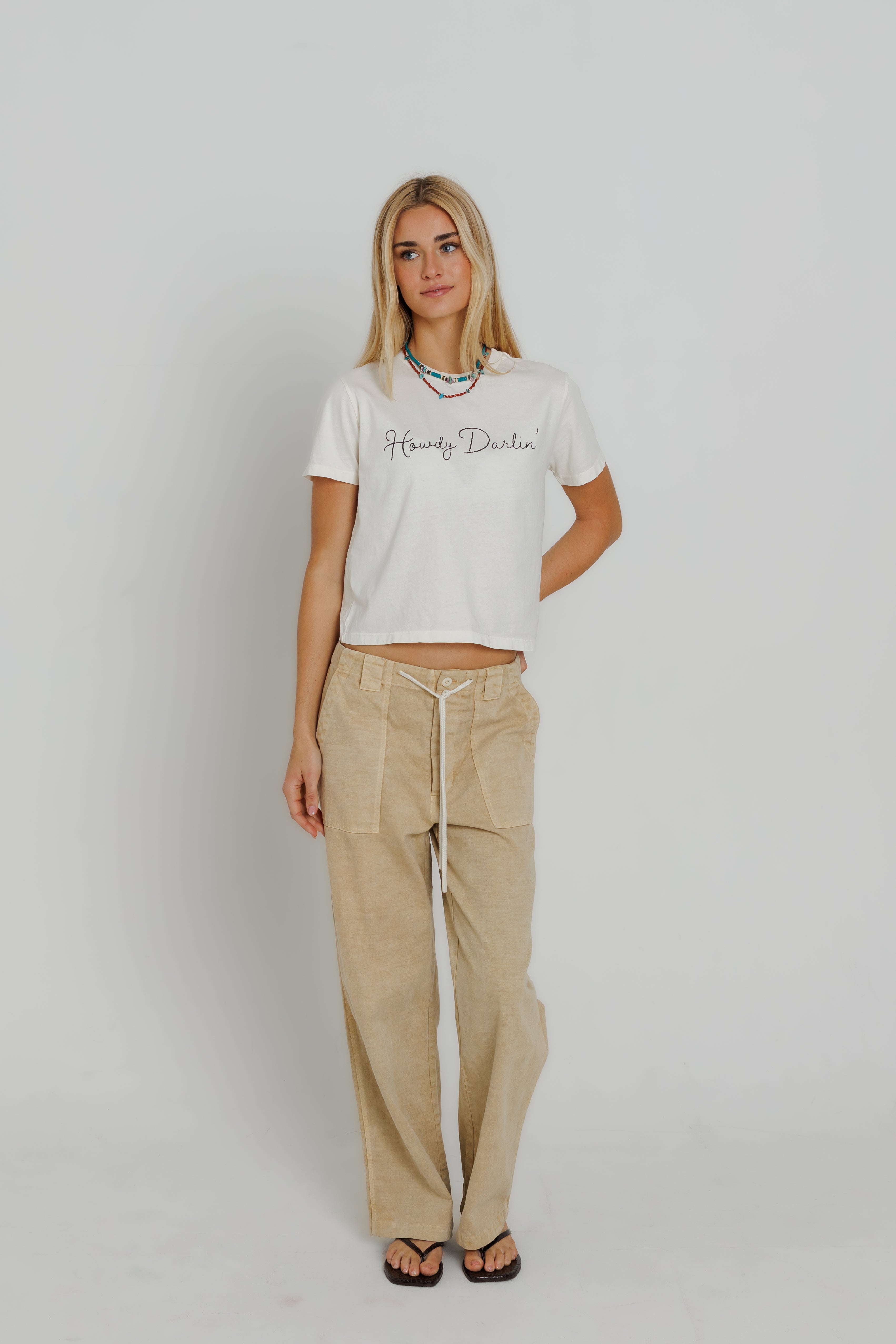 HOWDY DARLIN - EVERYDAY TEE