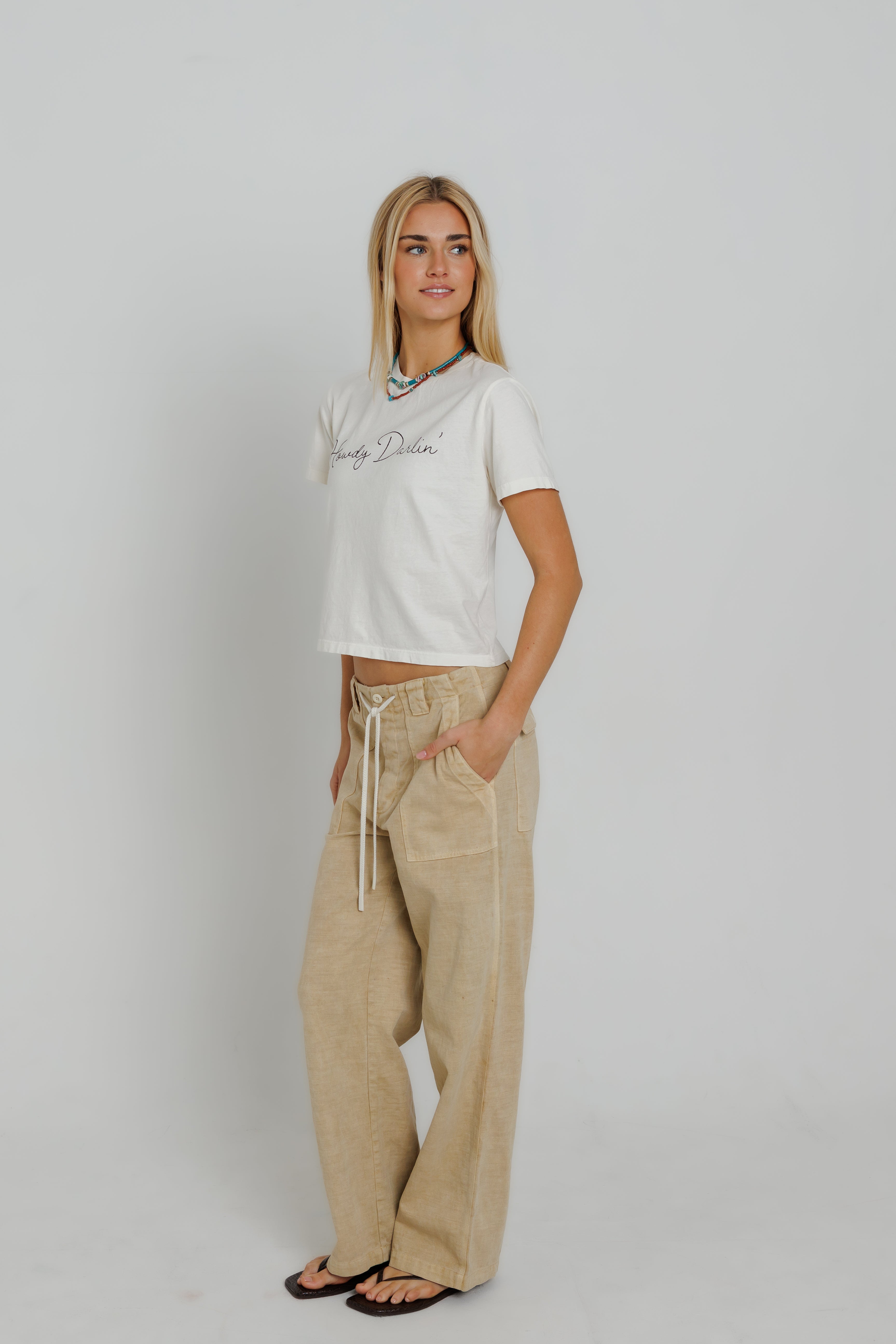HOWDY DARLIN - EVERYDAY TEE