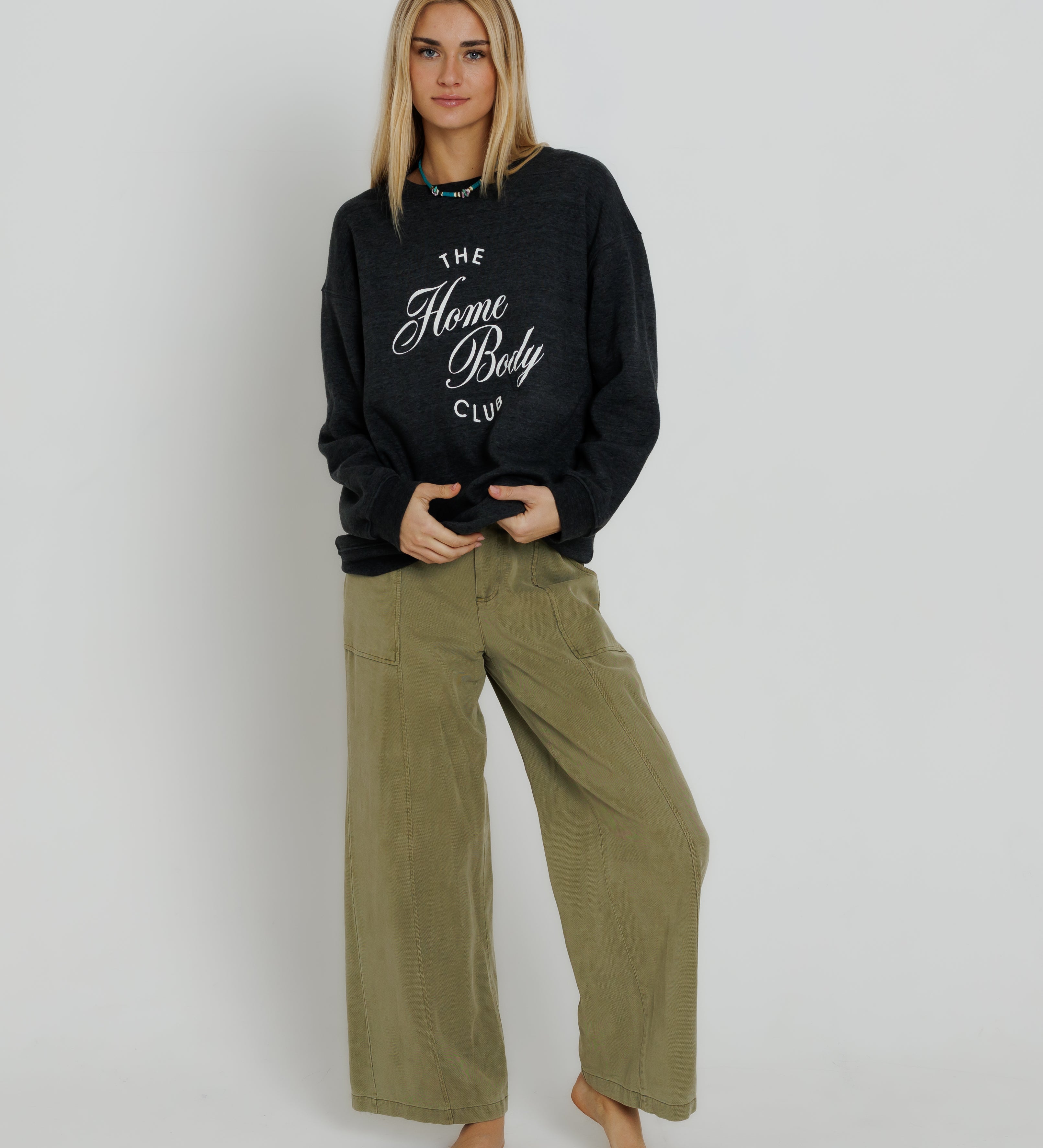 THE HOMEBODY CLUB - OVERSIZED CREW