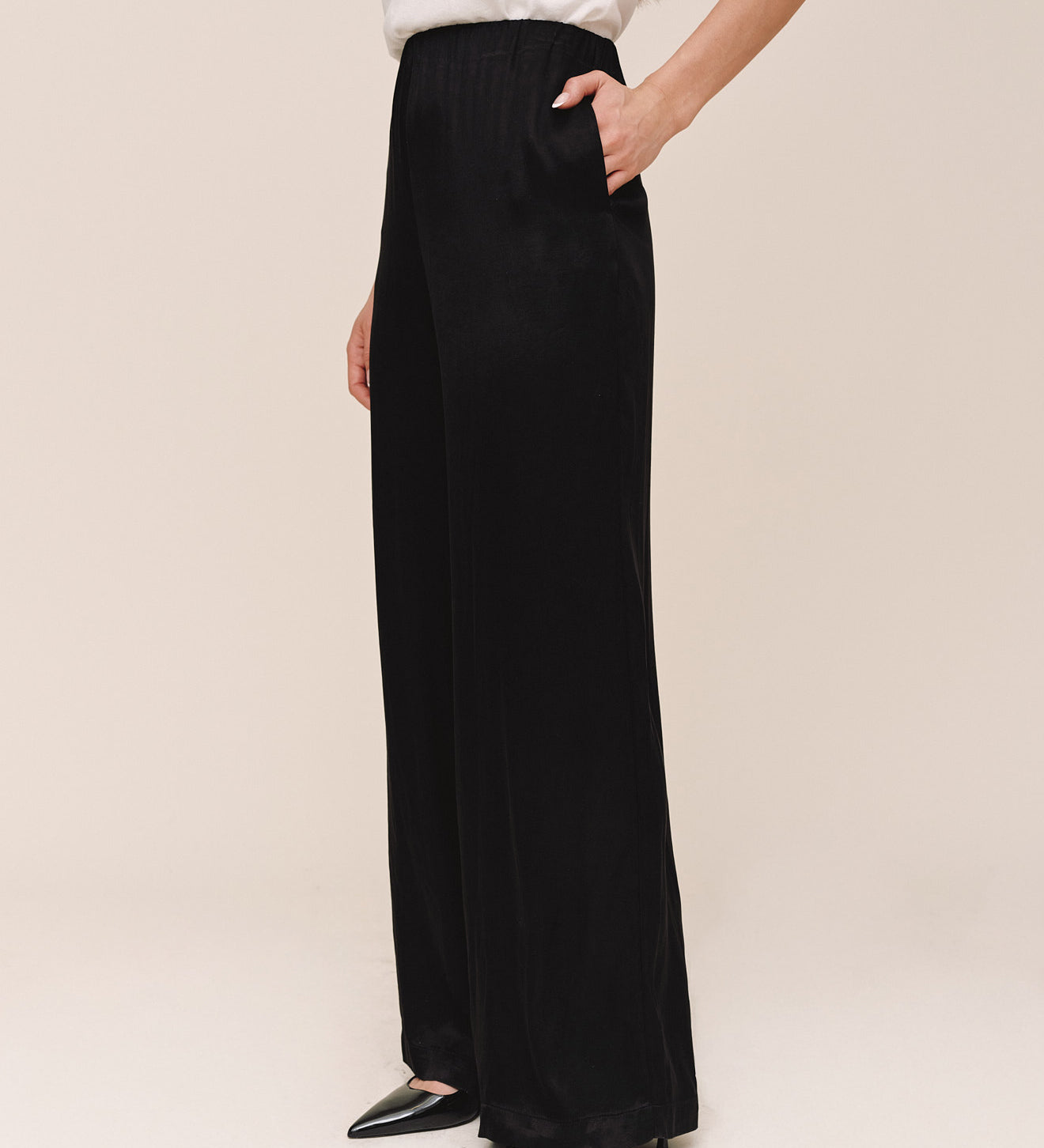 B3188-A91-302 - SLEEK WIDE LEG PANT