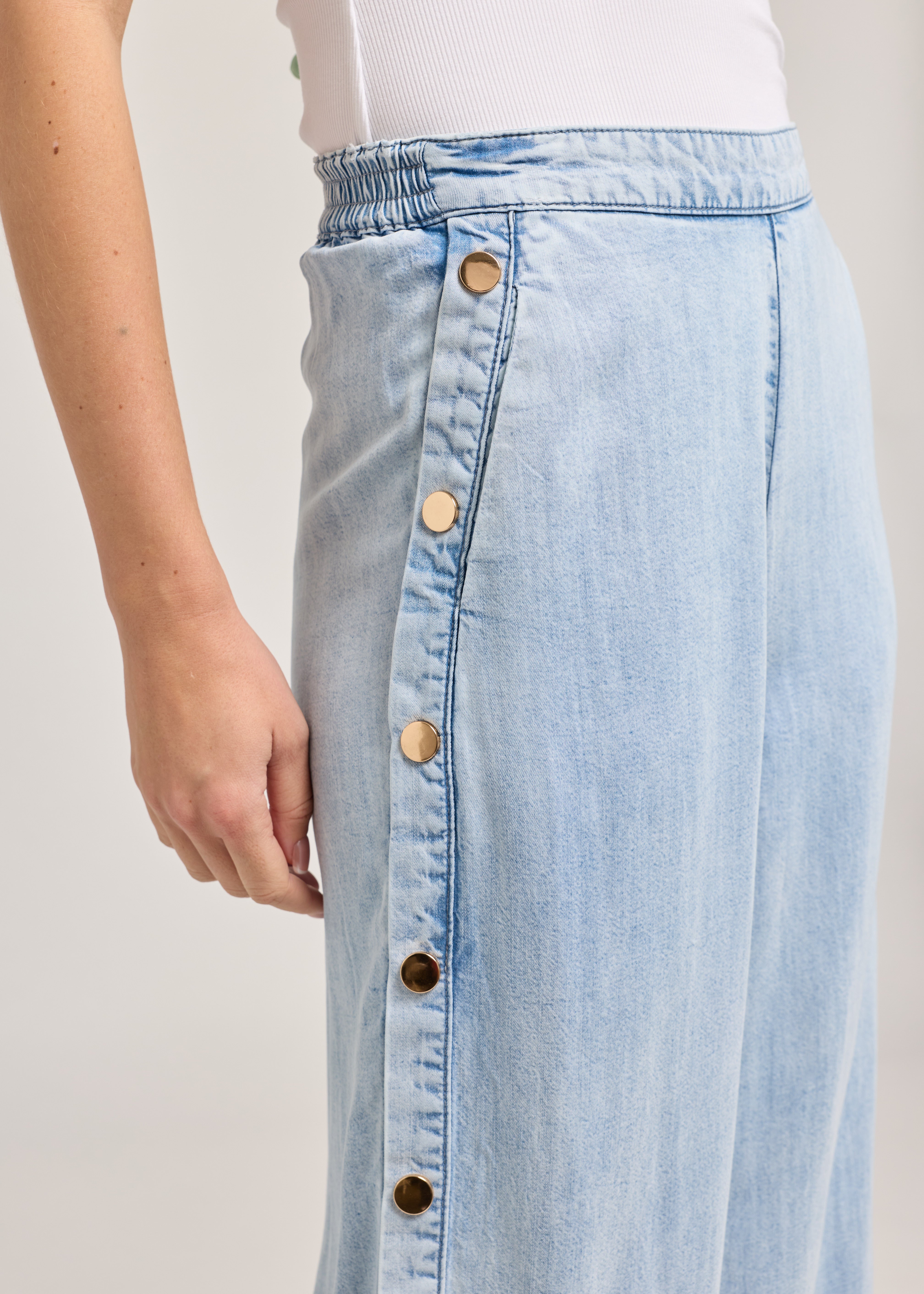 JOSALYN DENIM SNAP PANTS