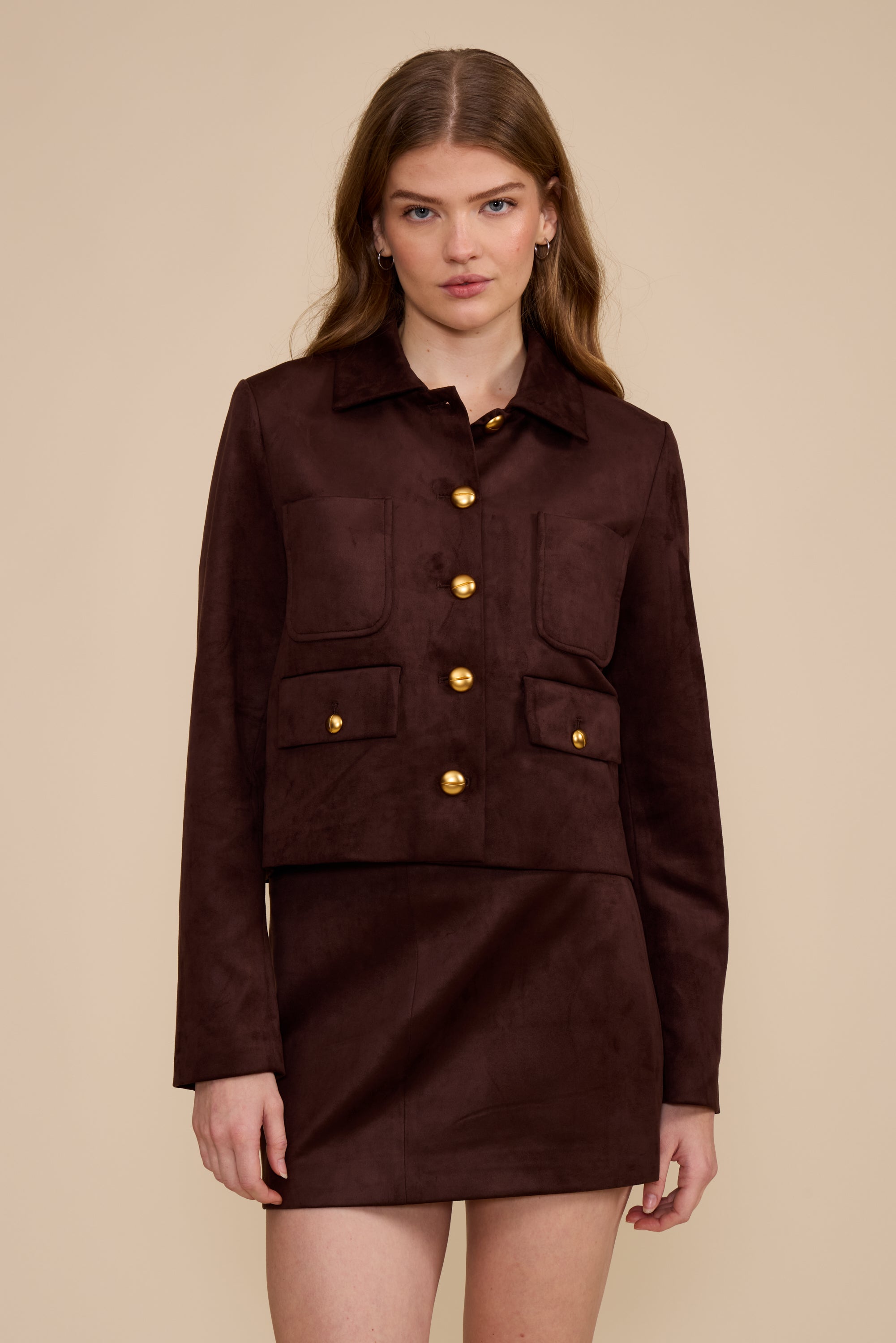 DARK BROWN
