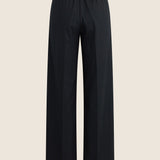 THE EASE PANT in Black
