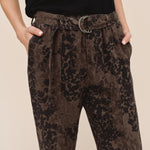 B3736-L90-302 - BELTED SEAM PANT